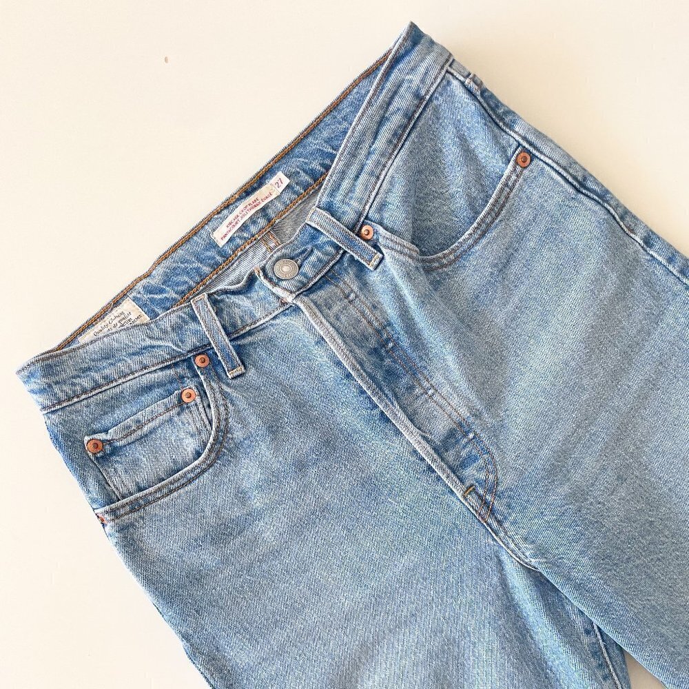 Levi's Ribcage Crop Flare (mid-wash)